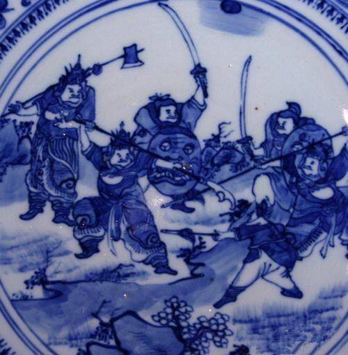马未都逛古玩店，低价捡漏一件康熙官窑，心中窃喜感叹老板不识货