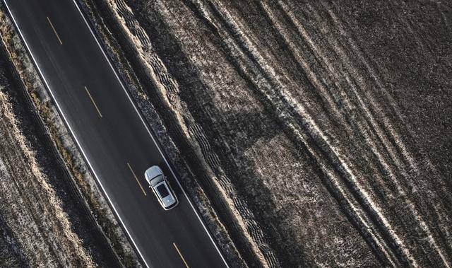 理想|美团5亿美元加持理想汽车：成第二大股东 持股14.5%