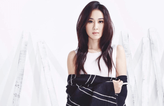 销量|坑太多！明星带货被称“诈欺”，50万坑位费只卖5万多？