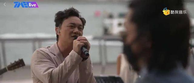今天,陈奕迅一个人的红馆,所有乐迷的tme open mic