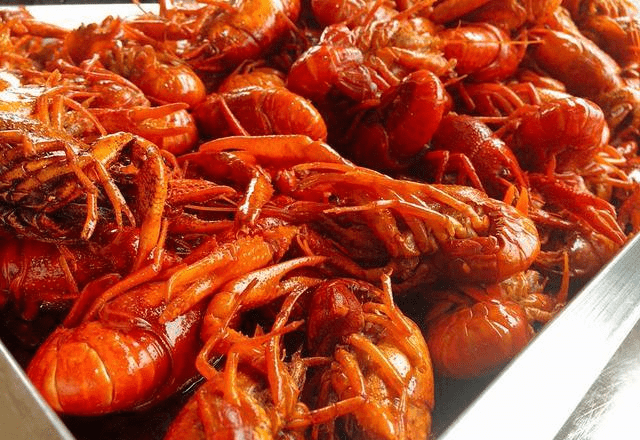 如何简单快速地吃虾 34217c3beb124db7a45629b826a1f421.png