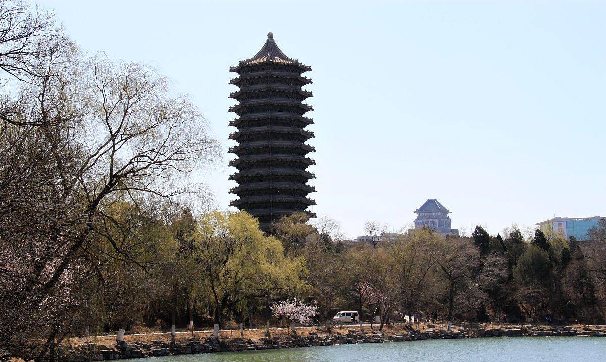 我国“最好的”四所文科大学，考上前途一片光明，神仙般的学校