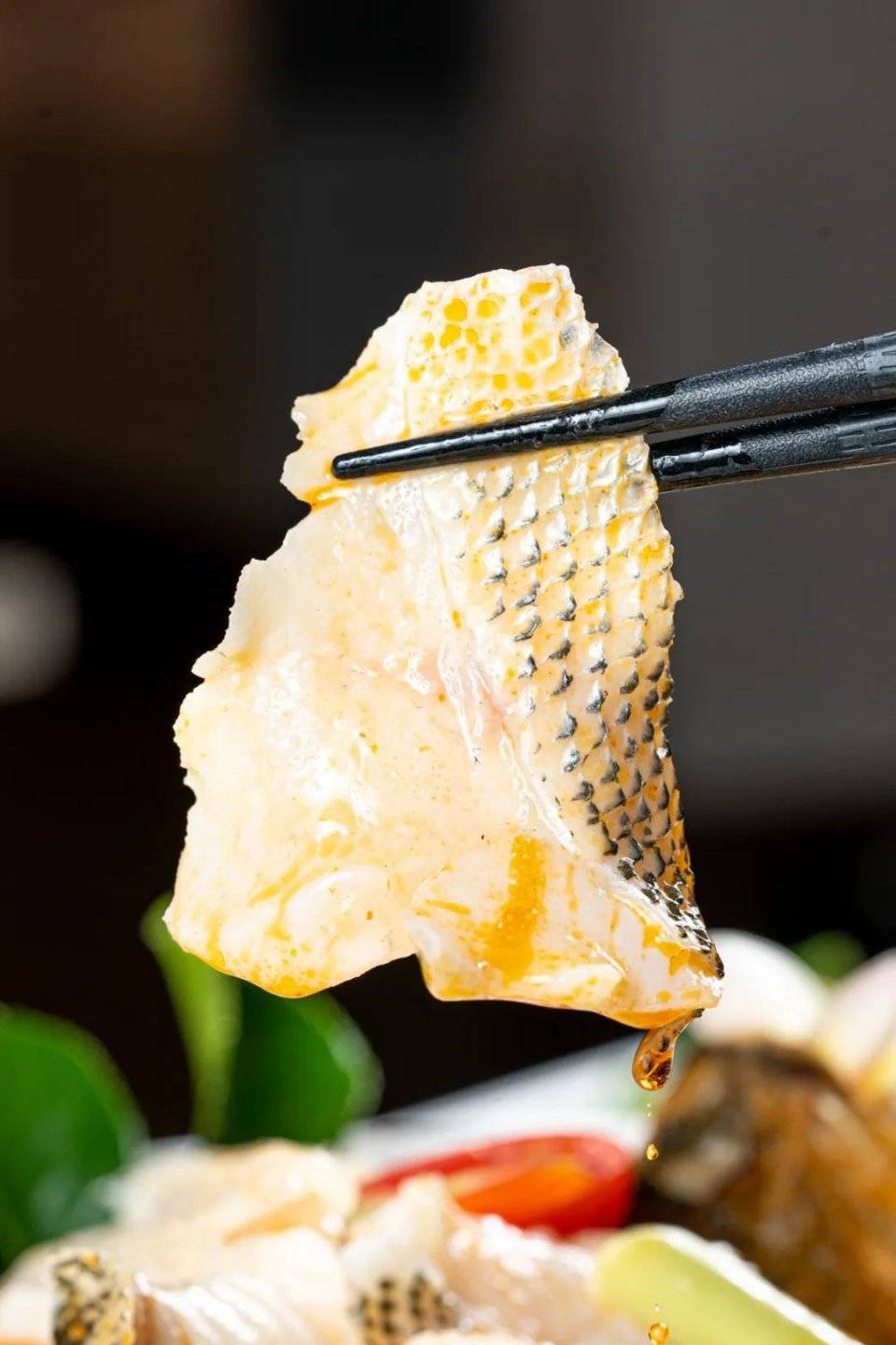 烧烤|打卡海鲜刺身、炭火烤串，凌晨2点还爆满！开在天台的烧烤档