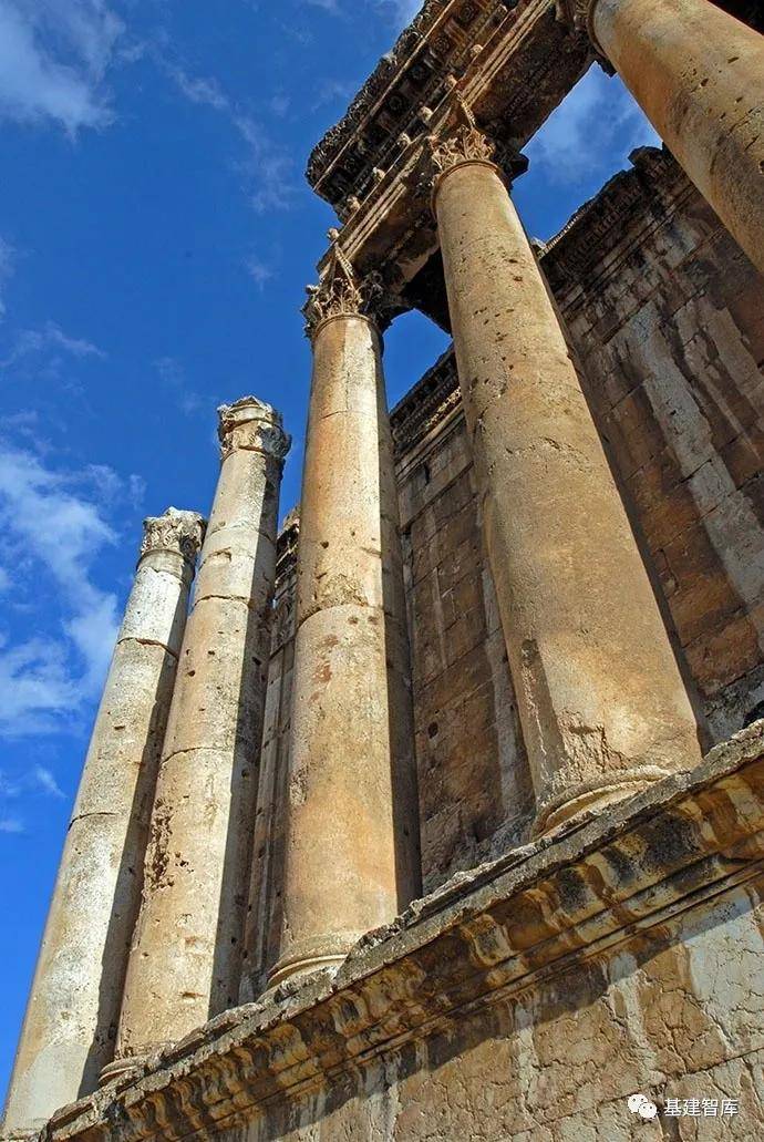 古罗马帝国的太阳王城——巴勒贝克神庙