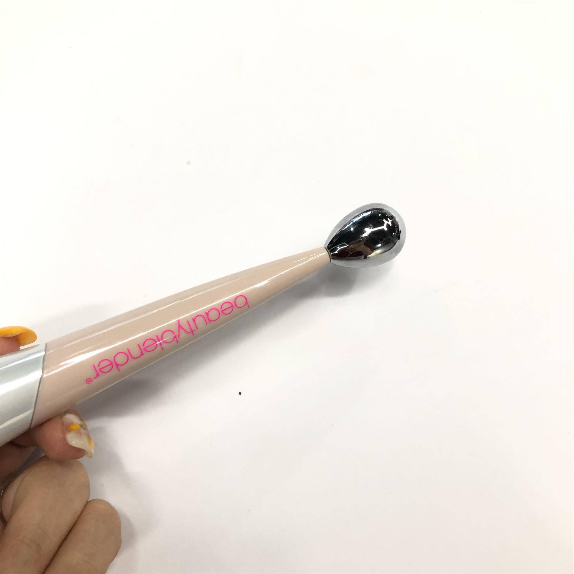 化妆|实用扫盲贴：关于化妆刷的这些事你应该不知道