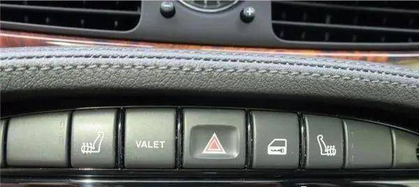 都是帅气大叔,颜值高到没朋友的捷豹xj!