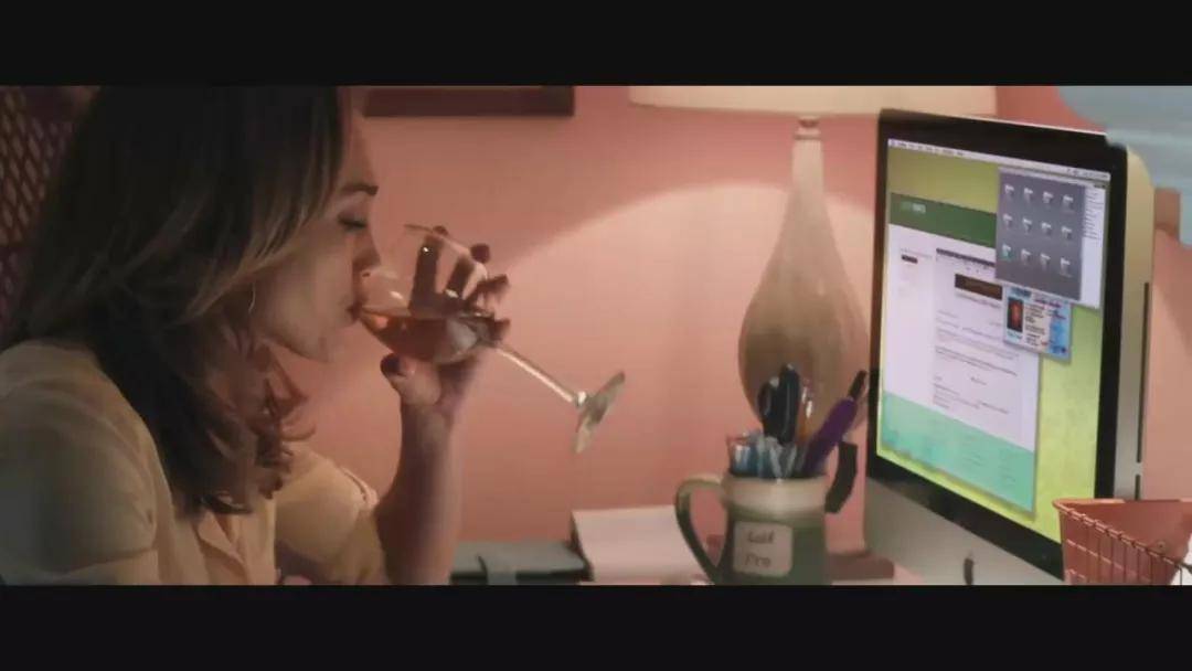 女人|翘臀3.5亿美元、美腿10亿美元，全球最贵女人了解一下