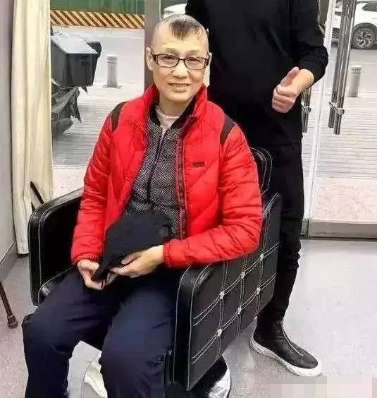 还记得《康熙王朝》中的容妃吗?饰演者李建群去