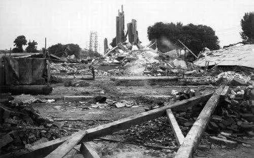 原创老照片揭示1976年唐山大地震真实影像