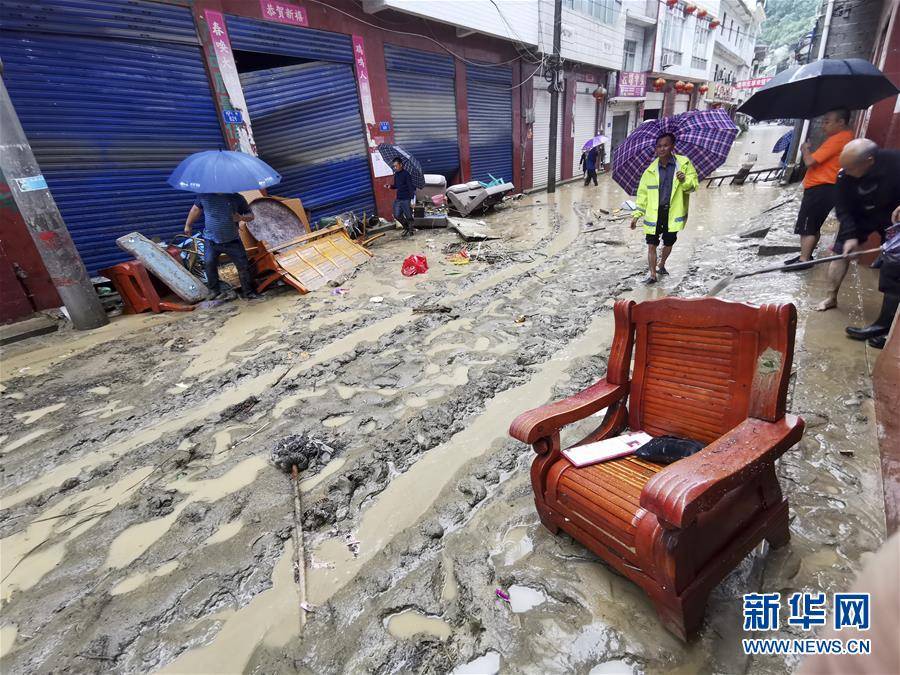 图为:7月17日,在重庆市开州区敦好镇鹿鸣村,工