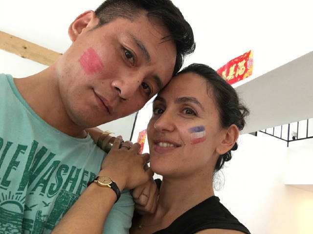 老婆|刘烨老婆卸了妆的纯素颜，顿时就觉得好老了，跟中国老人一个样！