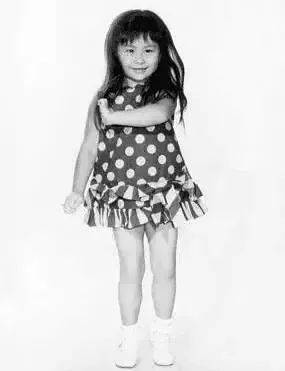 父亲|原创赌王葬礼上，何超琼让旧爱与父亲同框：原来，她一直未能忘记他