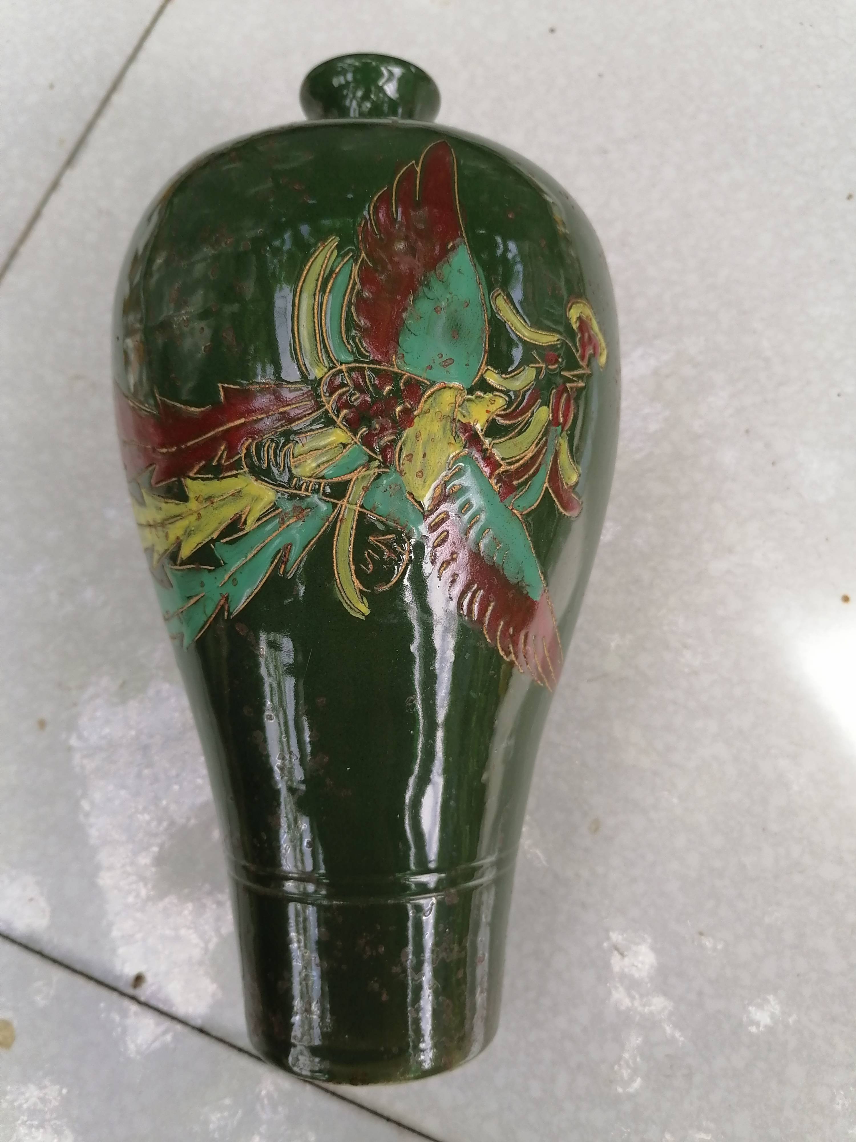 定瓷|精品赏析—易定款绿釉梅瓶