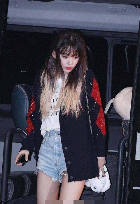 咲良|小樱花加入IZONE，见证了樱花妹日系变韩系穿搭的全过程