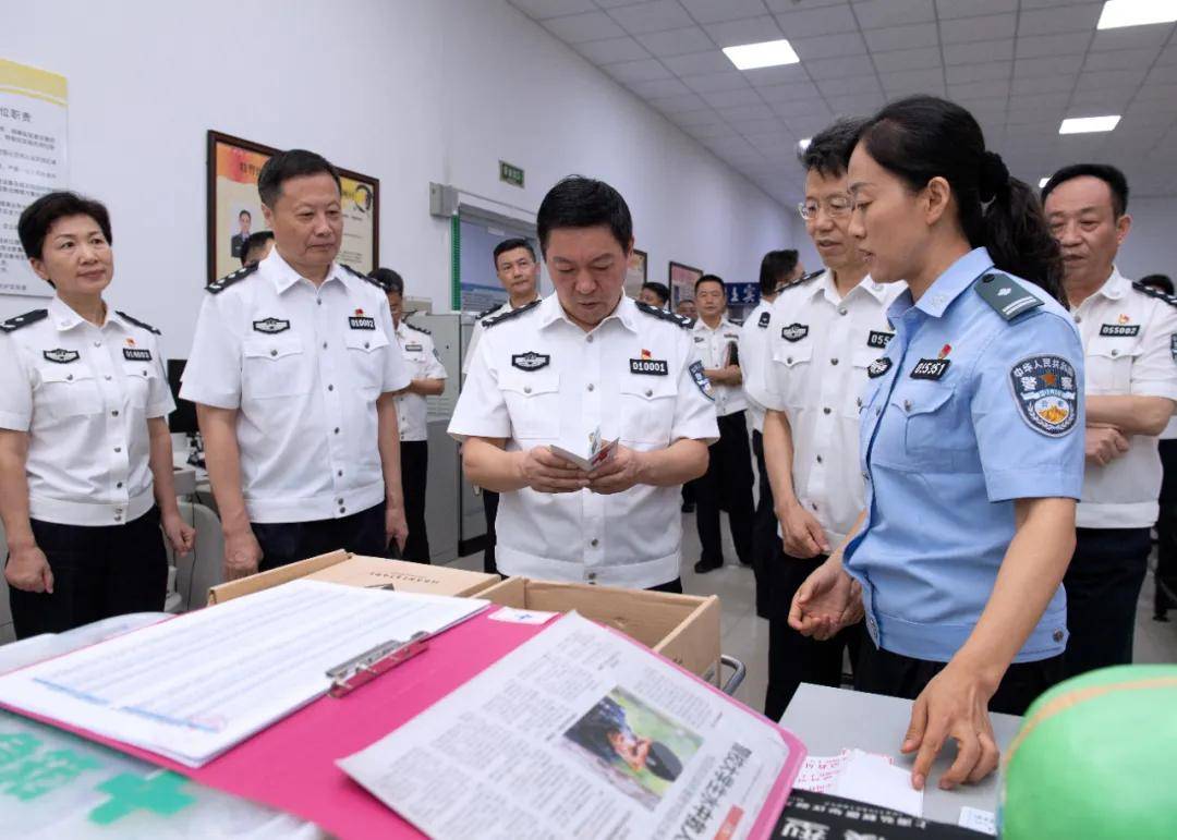 常和平副市长出席市局与南京森林警察学院合作共建签约仪式