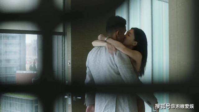 真正的爱情是灵魂与灵魂的邂逅 04372063fff3412bb34b47a394bdb33d.jpeg