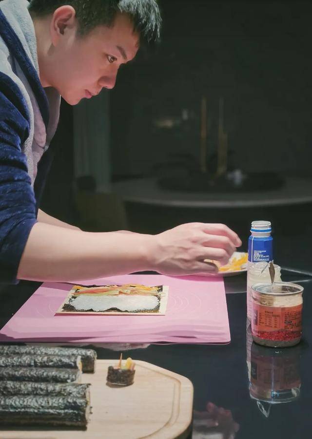 定制|萨唯尔 | 爱就要有仪式感，用专业和热情定制私人结婚礼服