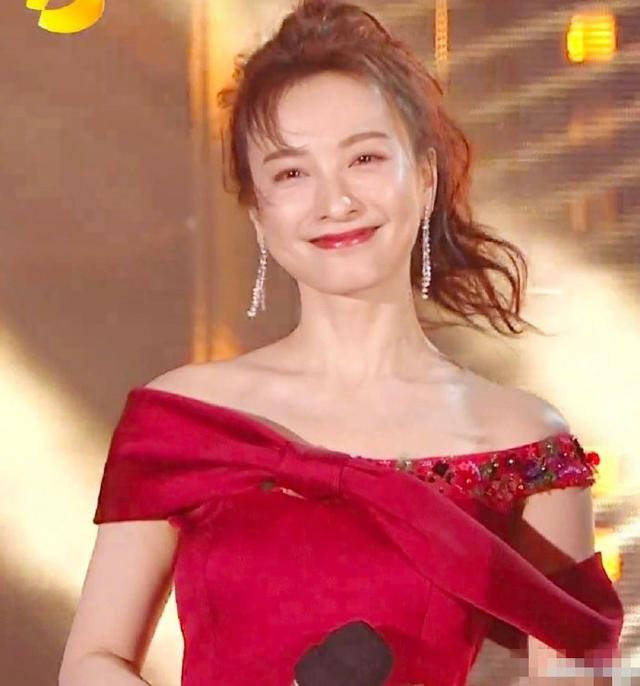 备注|原创吴昕通讯录只有二十个人还都有没有备注,真的不善交际?