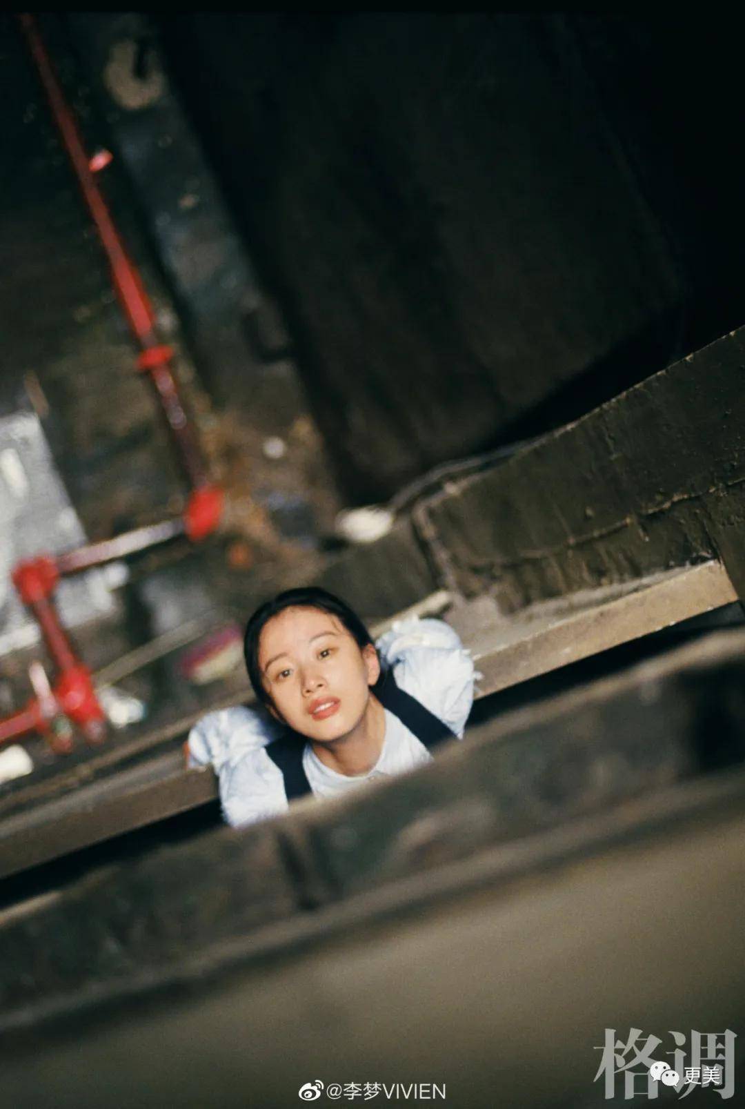 香奈儿|热巴新脸又没法看了,纯天然的她却被质疑用镰刀拉双眼皮?