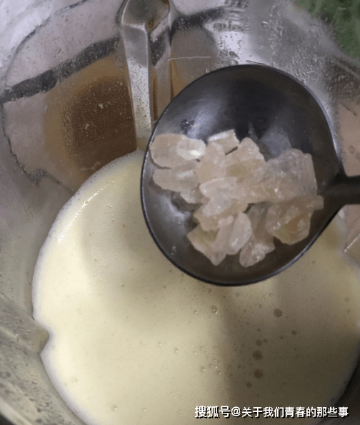 银耳|加剩米饭是“外行”！加这2样，香浓爽滑，营养滋补鲜榨玉米汁