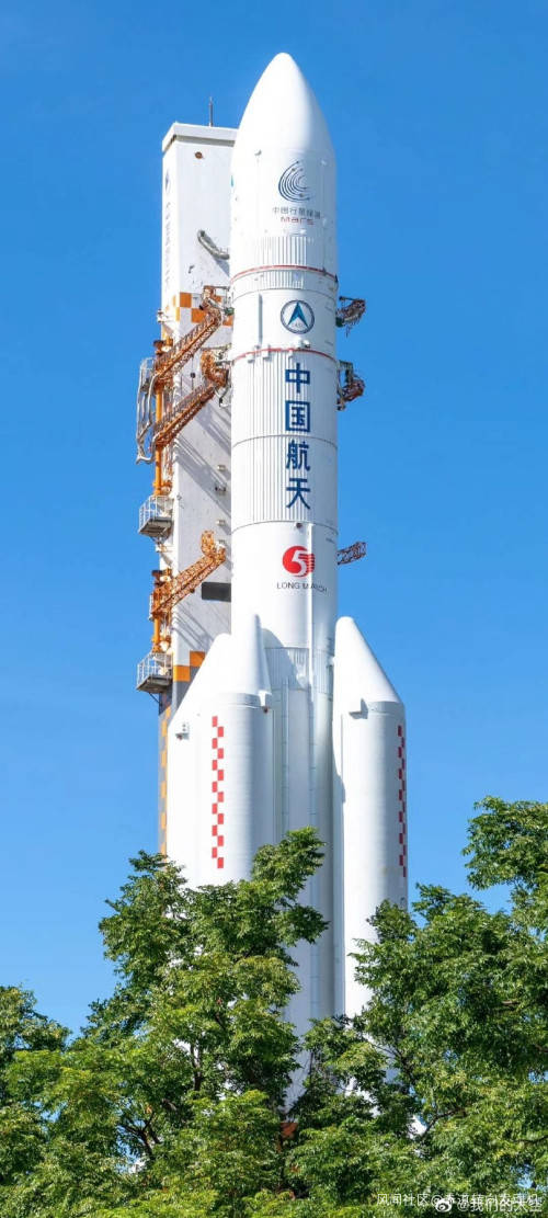 "天问一号"发射 跨越亿万公里去火星