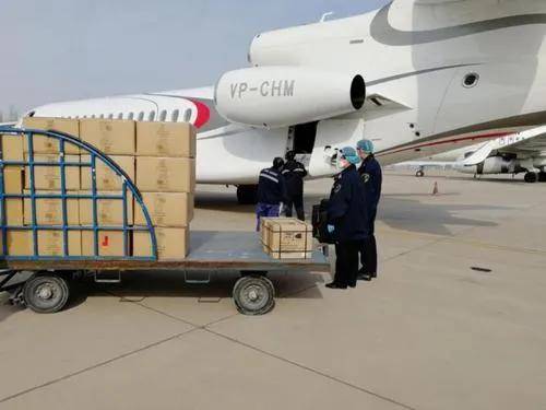 中国疫苗，应不应该卖给美国人？（递导弹）