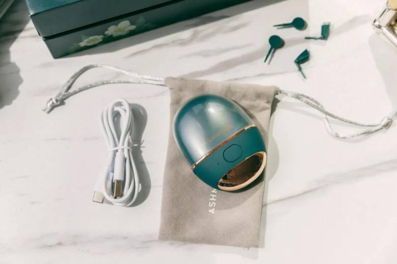 周洁琼|上班族、夜猫子必入！周洁琼同款艾诗摩尔润眼仪