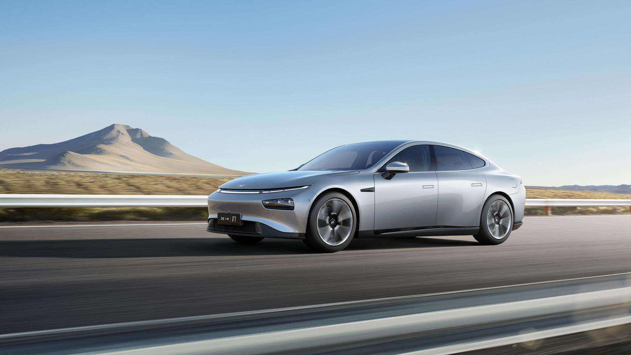 比亚迪汉|比亚迪汉和小鹏P7，谁才是特斯拉的“备胎”？