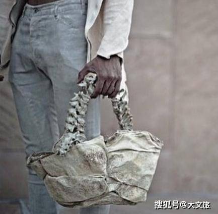 消息资讯|怎么看待《三十而已》顾佳合照被裁？