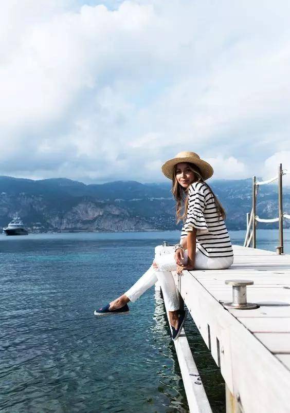 凉鞋|完爆小白鞋！这双神仙凉鞋跪求你买，巨显腿长！