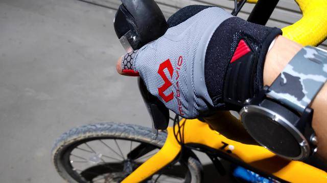 手套|【护具测评】一副怎样的运动健身手套才能满足90%健身爱好者的喜赖?