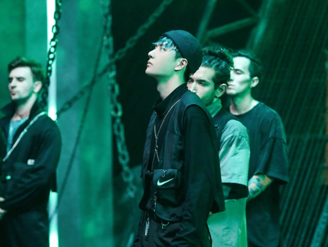 选手|原创叫停copy选手，不迎合的王一博的穿搭也同样有态度！