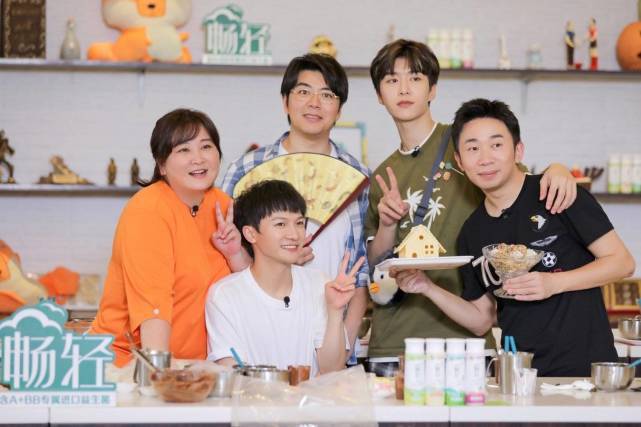 节目|原创两次没有认出当红艺人，登上热搜后，他是否应该叫停这个环节