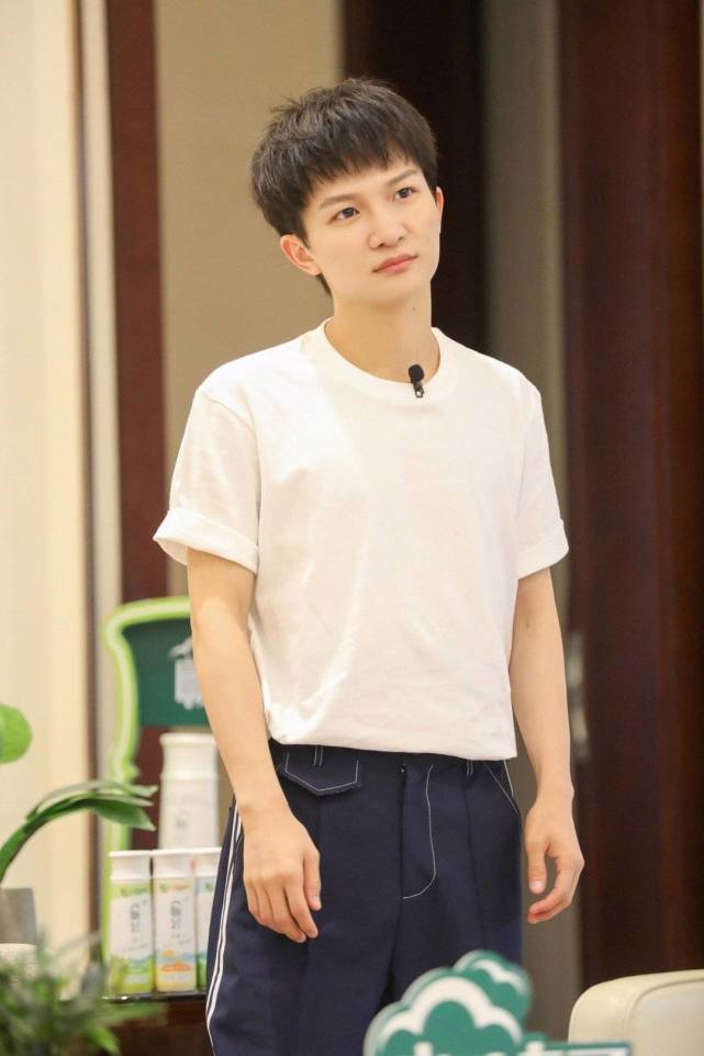 节目|原创两次没有认出当红艺人，登上热搜后，他是否应该叫停这个环节