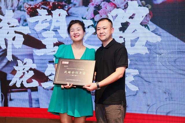 企业|花生日记联合大希地打造超级品牌日 验货团实地探访透明工厂