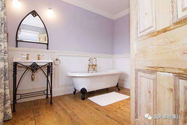 约合|夫妻价值830万元大别墅挂22元甩卖,他们还倒贴178万