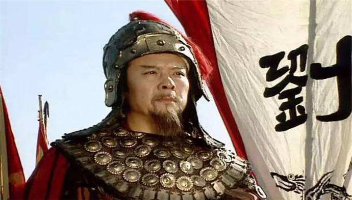 故事传记|《三国演义》为什么要尊崇刘备贬低曹操？