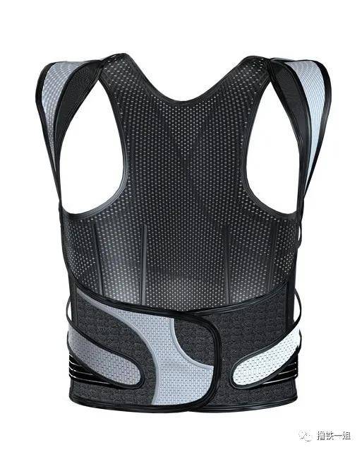 万茜刚|前几天万茜刚骨折，今天张雨绮就差点被泥石流击中！这节目组是有毒吗？！