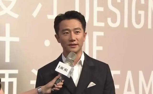 景甜艳|红毯截图，赵丽颖景甜艳压全场，吴谨言发型怪异，王子文脸都变了