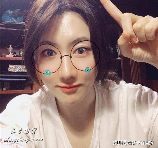 宋丹丹儿媳近照曝光,比巴图大7岁