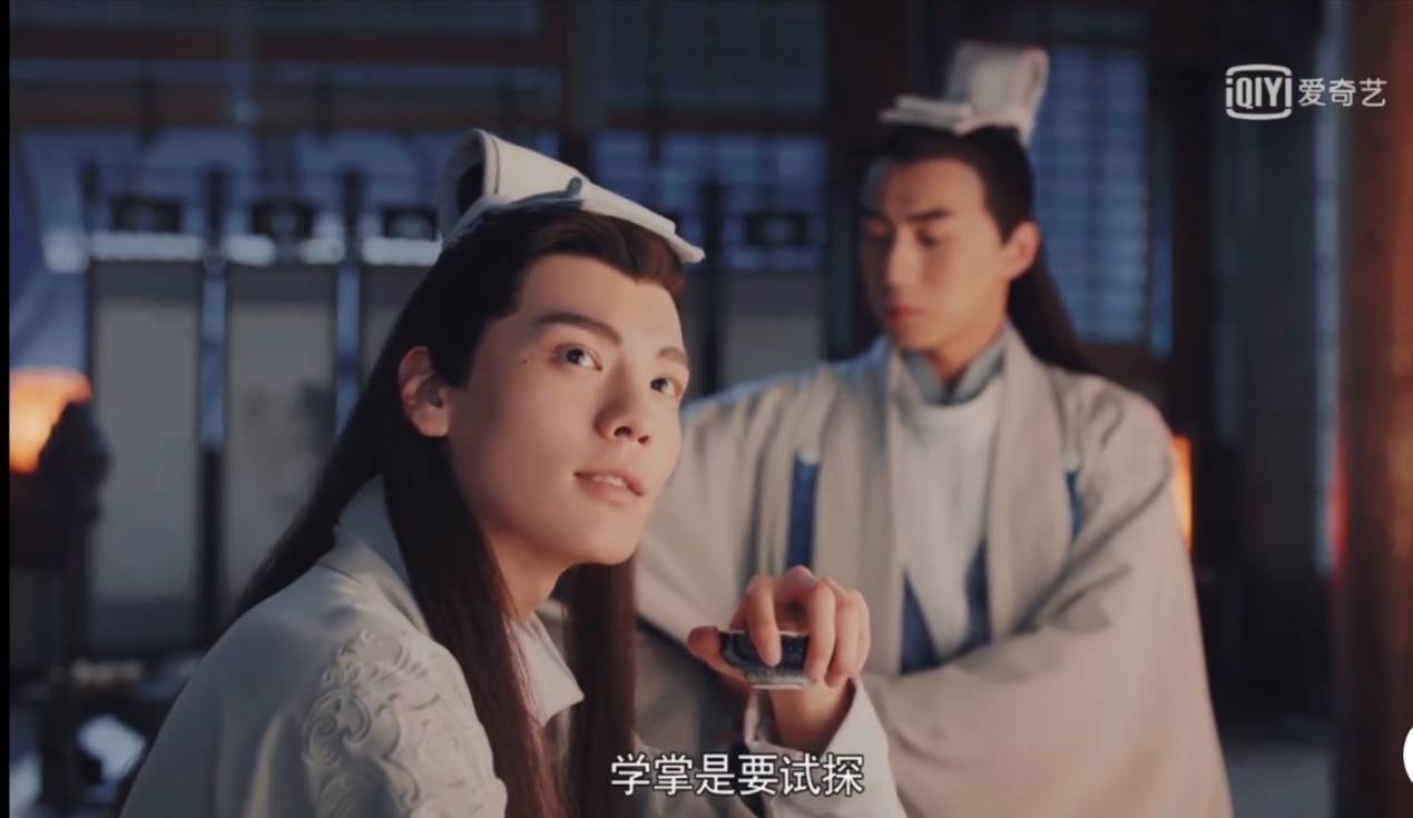 鞠婧祎、宋威龙新剧开播，全网热度第3，但滤镜