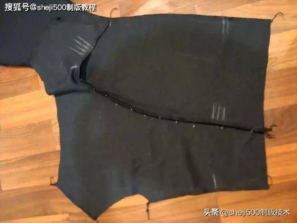 教程|434 扭结裙子纸样及缝制教程