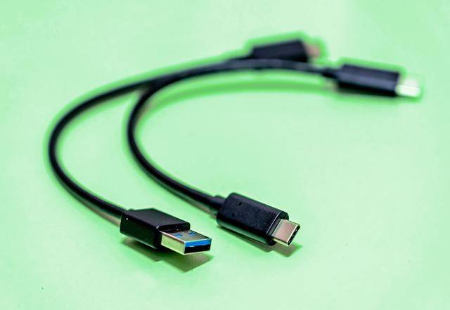 固态|时尚潮流先锋之作，ORICO玩涂戏曲系列高速移动固态硬盘体验