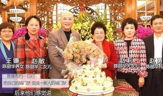 原创"唐僧"迟重瑞年轻照:头发浓密,一身腱子肉,是人见人爱的型男