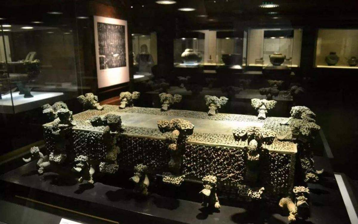 古墓|1978年河南挖出千年古墓，出土一件珍贵文物，专家表示终于找到了