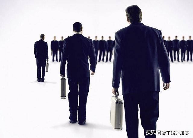 梦见以前的上司领导，职场变迁与个人成长的预兆