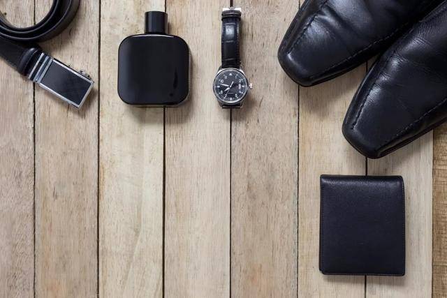 表盘|东方双狮"戴"你领略不一样的秋色!