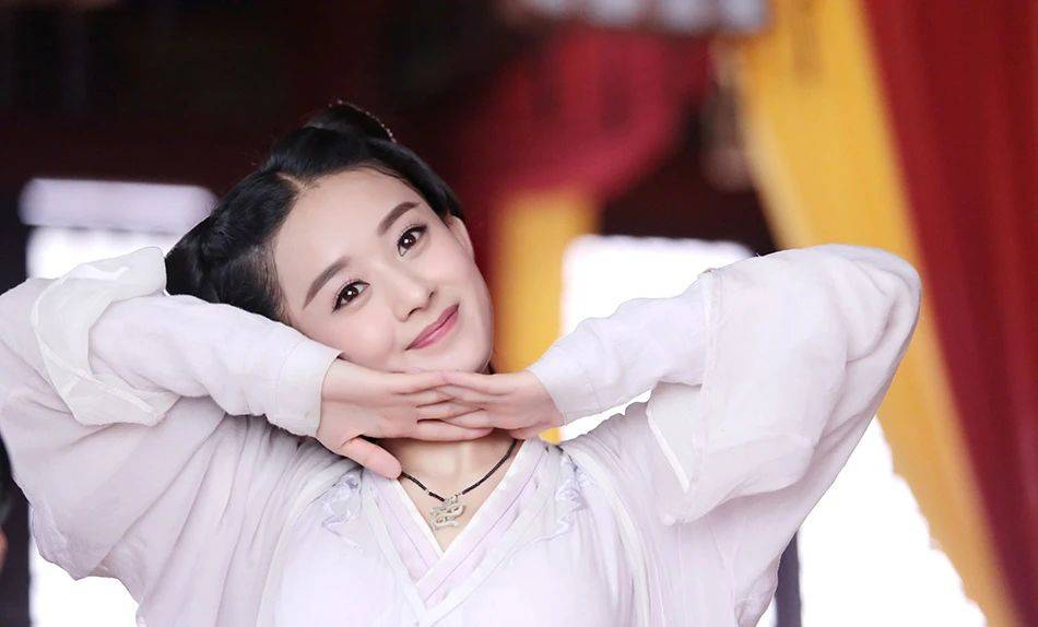 电影|原创85花女星海外奖项排名,杨幂唐嫣令人羡慕,赵丽颖遗憾挂零