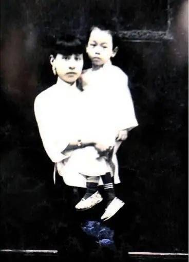 徐志摩的后人在哪里 260599b2839647ca92041fadc15aefb3.jpeg