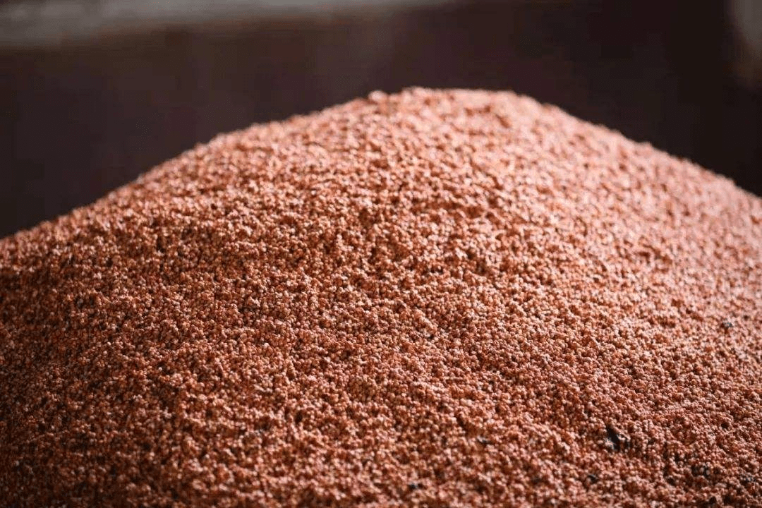 酱香酒|选择原料时，为何优质酱香酒都喜欢使用赤水河谷的红缨子高粱？